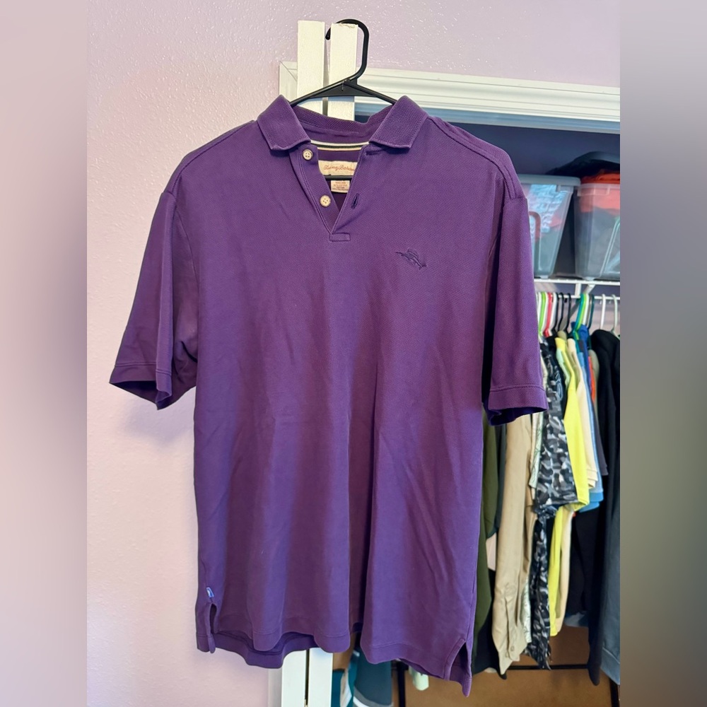 Tommy Bahama men’s medium purple short sleeve polo shirt. Gently used.